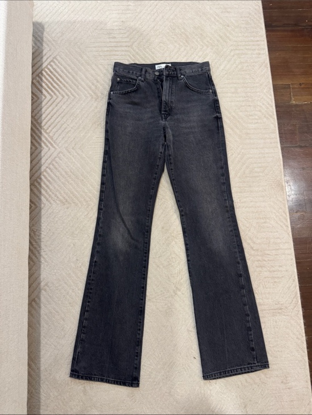 zara Classic High-Rise Black Women's Jeans size 2 worn once - Picture 1 of 3